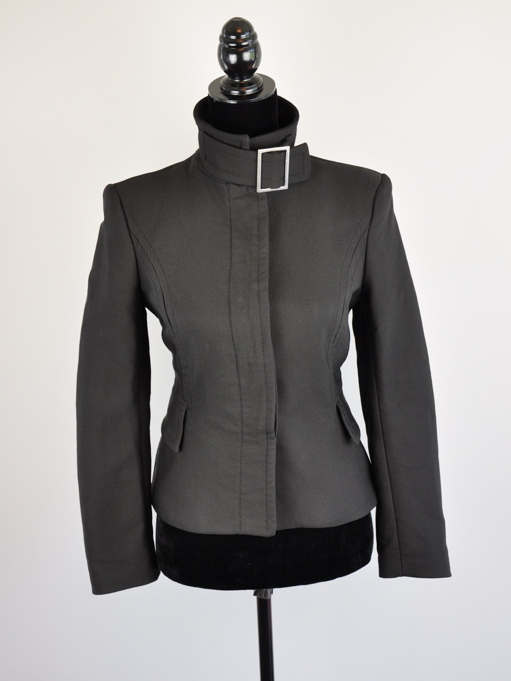 Zara Woman Size 4 Black Jacket Blazer 5-Button Buckle Accent Neck & Back Chic